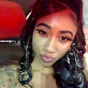 Meet your Posher, Brittney